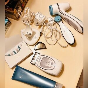 Nuskin Skincare device set